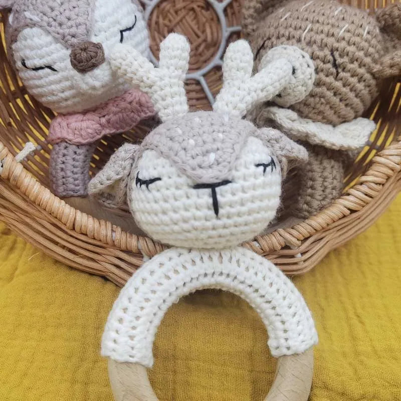 Handmade Baby Wooden Teether DIY Crochet Deer ELK Rattle Newborn Rodent Teething Ring Mobile Gym Educational Toys for Kids
