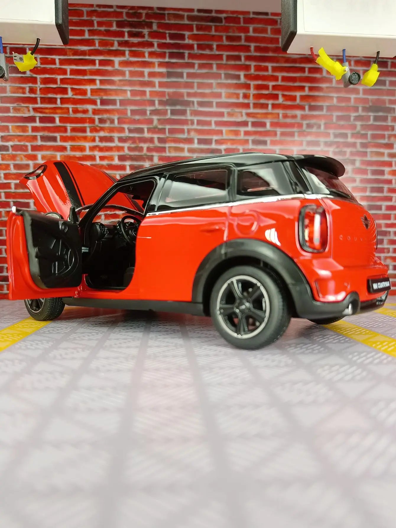 1:24 BMW mini cooper s countryman Simulation static alloy car model metal ornaments adult gifts children's toys
