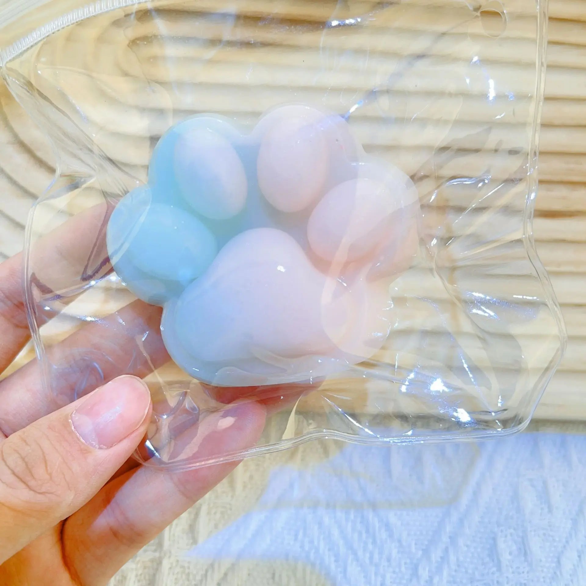 Flocking Stress Relief Squishy Cat Paw Mochi Slow Rebound Fidget Relax Toy Decompression Pinch Taba Foot Sticky Squeeze Cat Claw