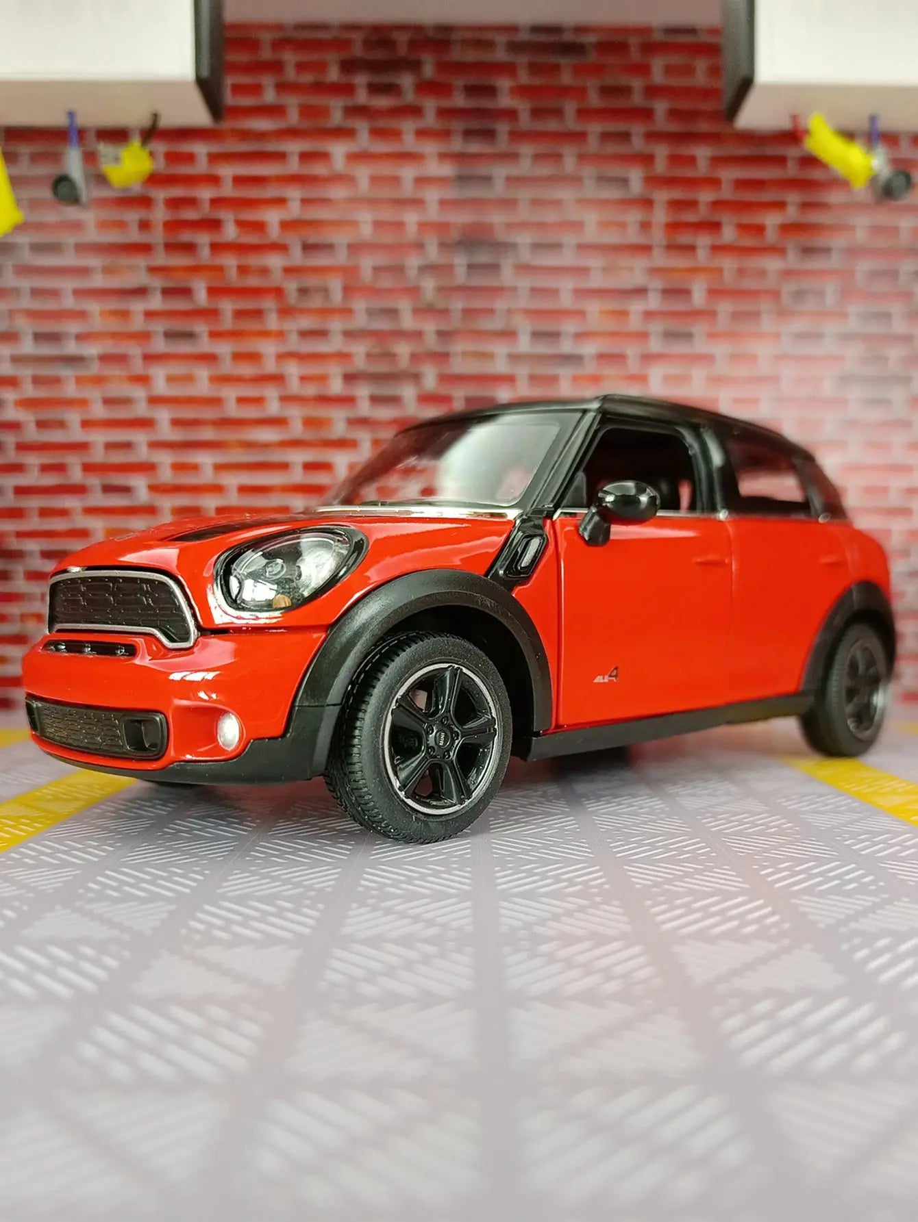 1:24 BMW mini cooper s countryman Simulation static alloy car model metal ornaments adult gifts children's toys