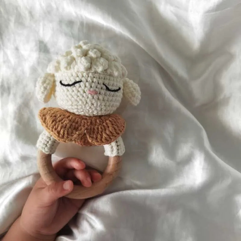 Handmade Baby Wooden Teether DIY Crochet Deer ELK Rattle Newborn Rodent Teething Ring Mobile Gym Educational Toys for Kids