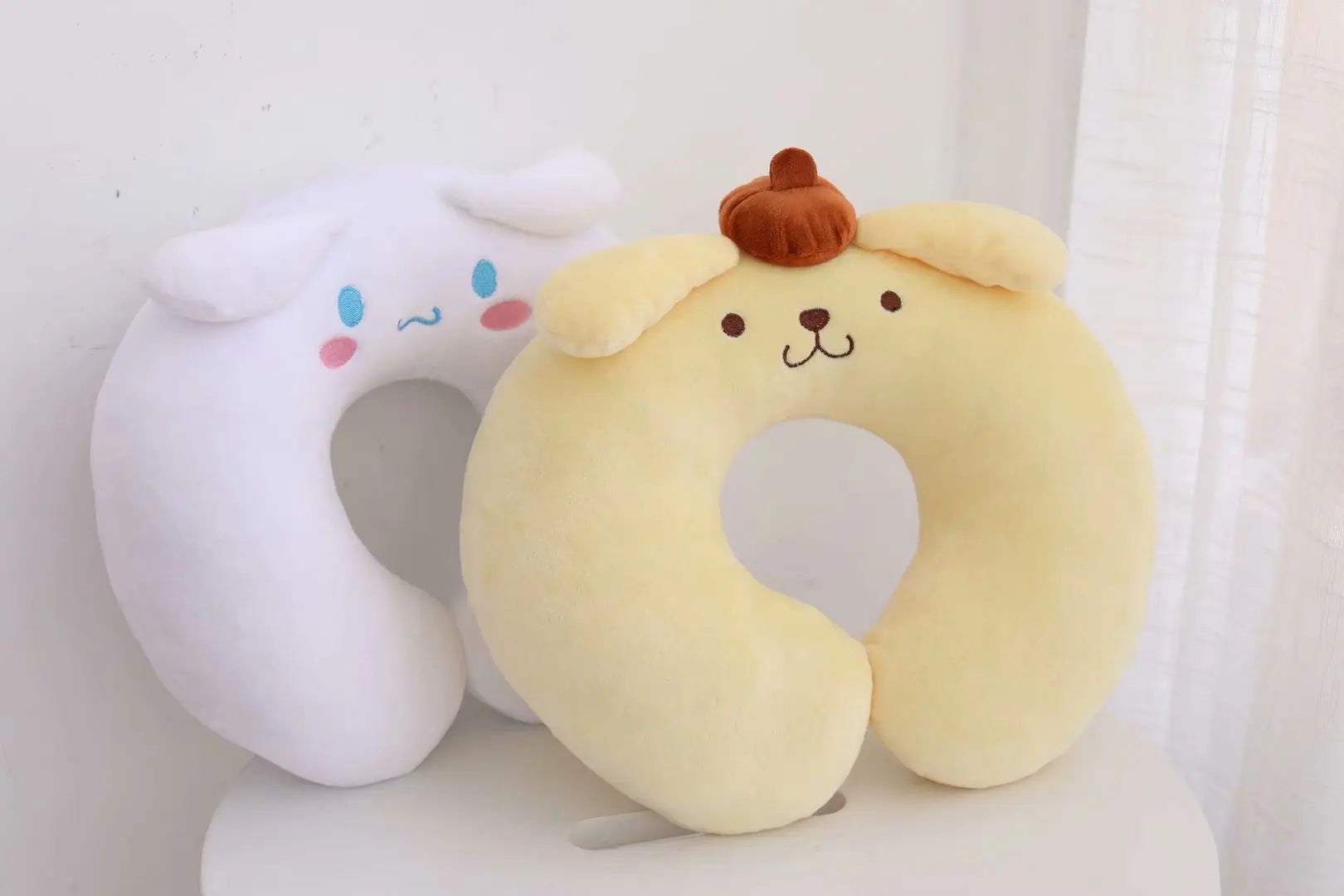 Kawaii Sanrio Neck Pillow Cartoon Hello Kitty My Melody Kuromi Cinnamoroll U-shaped Pillow Anime Car Travel Headrest Gift