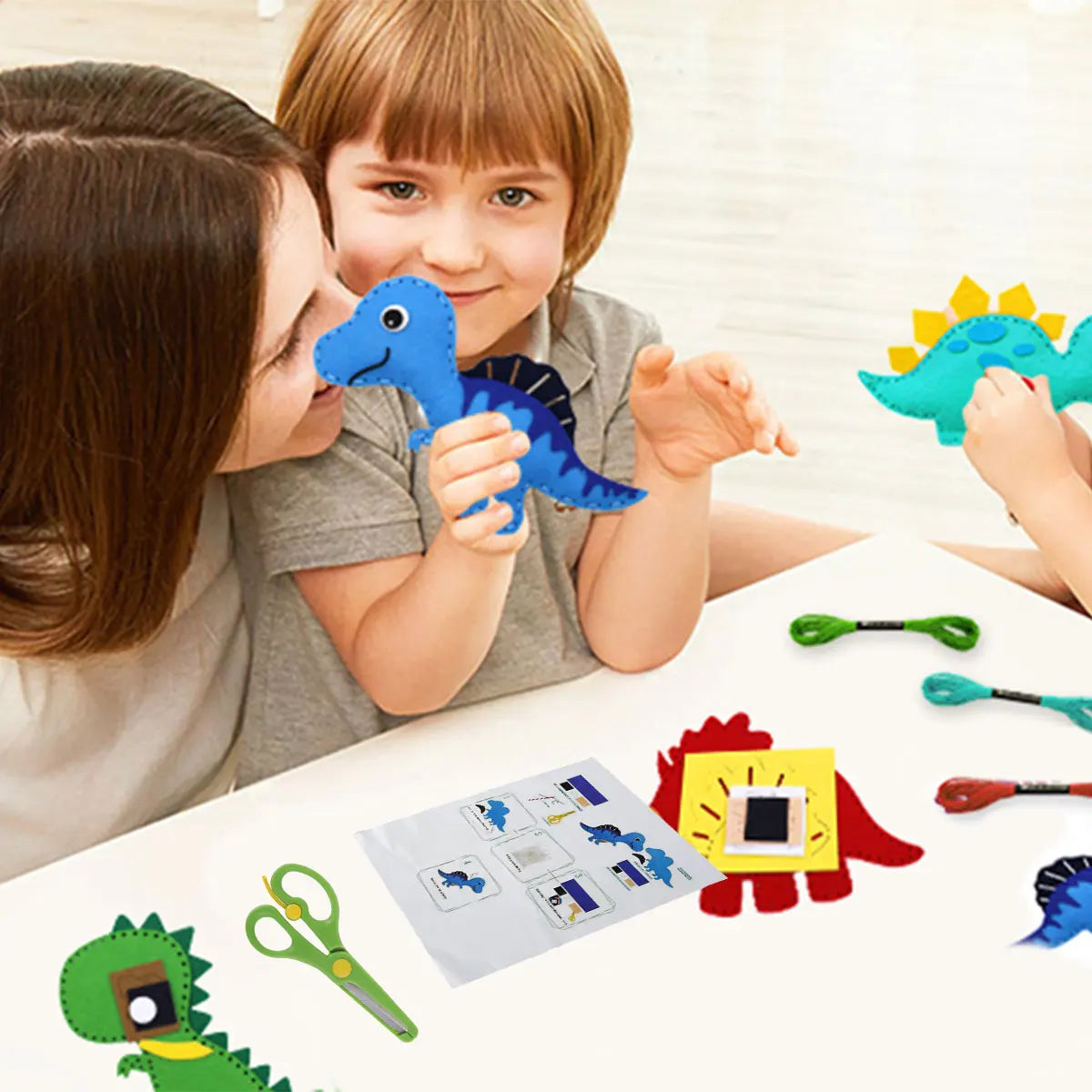 Kids Sewing Kit Fine Motor Skills DIY Fun Felt Animals Handmade Sewing Set Children Educational Toys Birthday Christmas Gifts