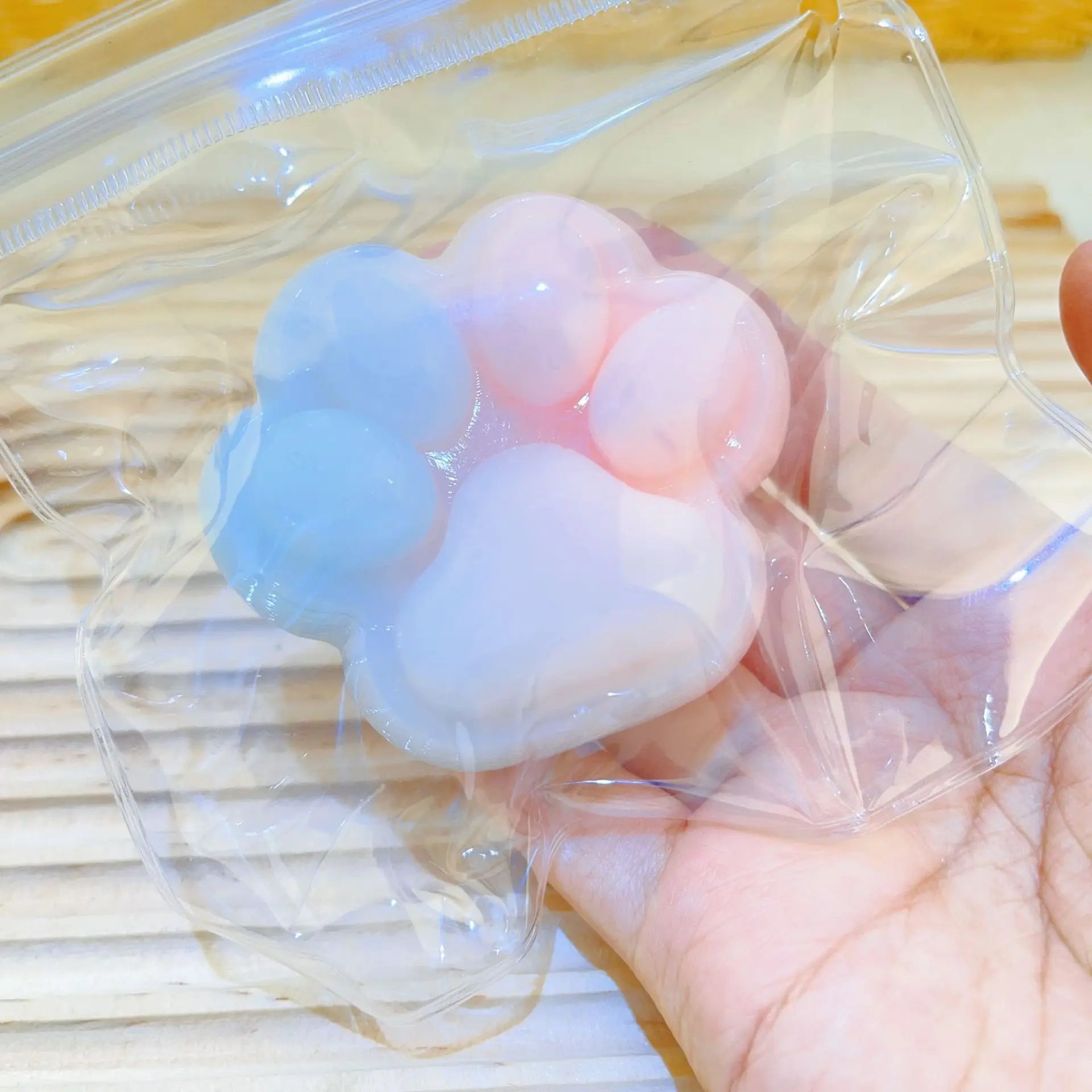 Flocking Stress Relief Squishy Cat Paw Mochi Slow Rebound Fidget Relax Toy Decompression Pinch Taba Foot Sticky Squeeze Cat Claw