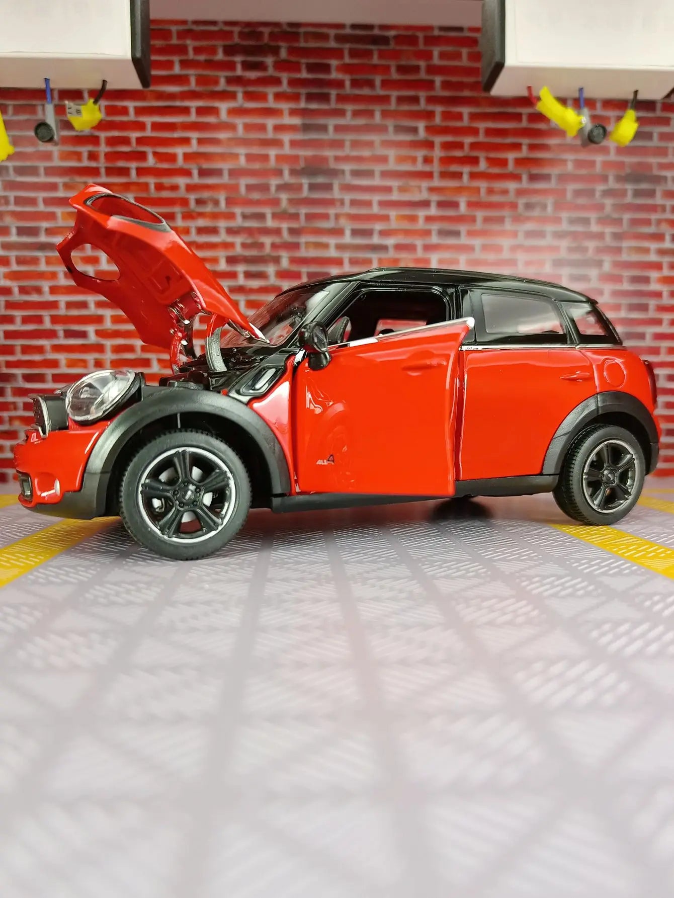 1:24 BMW mini cooper s countryman Simulation static alloy car model metal ornaments adult gifts children's toys